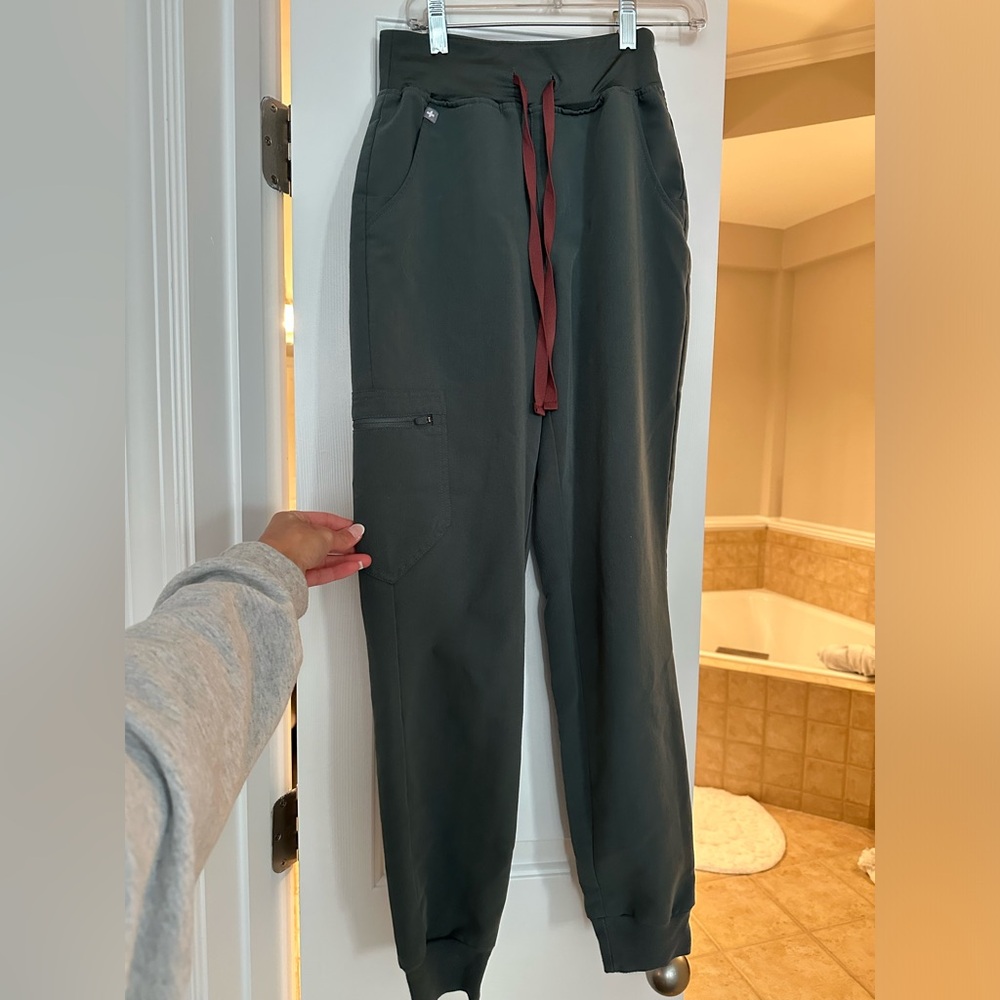 figs high waisted zamora jogger scrub pants in color bonsai